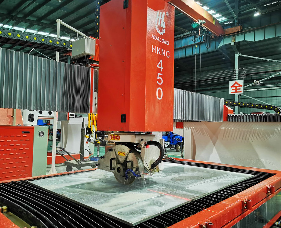 Machine de sciage en pierre CNC à 5 axes